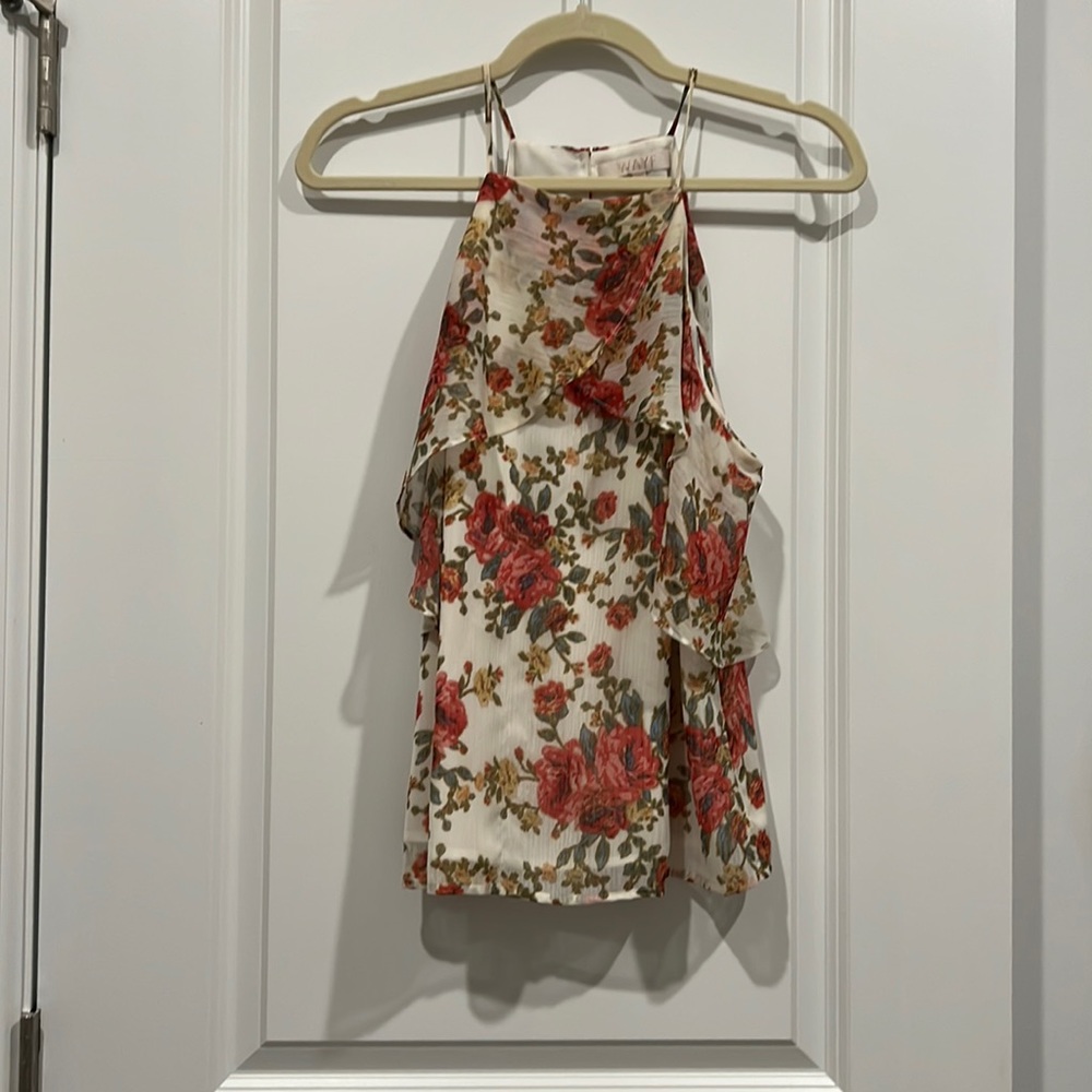 Brand: Wayf Size: Medium. Tiered halter style with slip top built in.